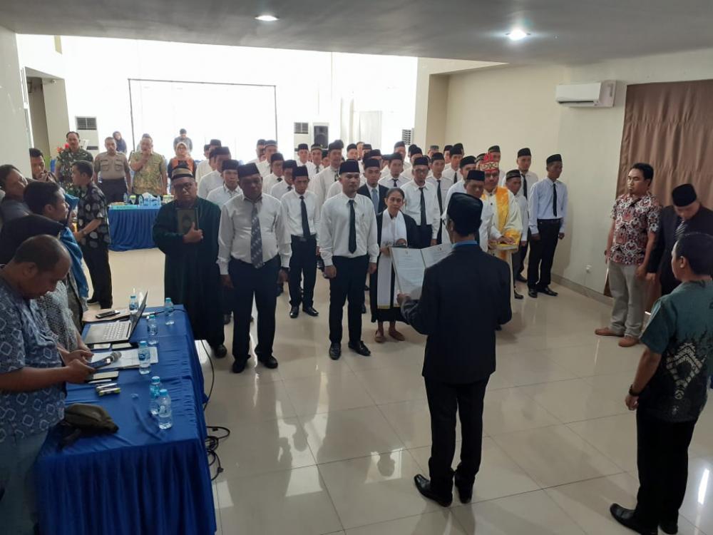 PELANTIKAN PANITIA PENGAWAS PEMILIHAN KECAMATAN SE-KABUPATEN KOTAWARINGIN TIMUR