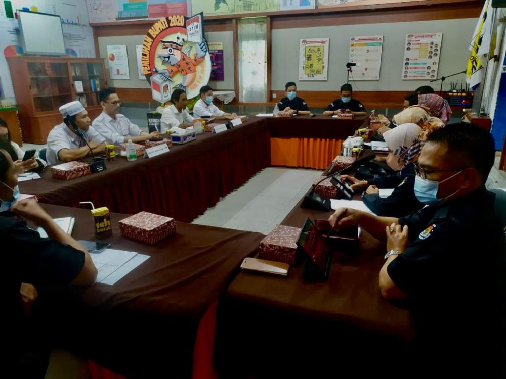 Audiensi Bawaslu Kotim Dengan KPU Kotim