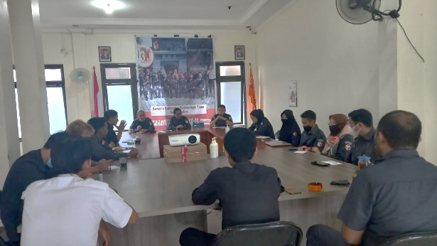 Hadapi Tahapan Verifikasi Parpol Pemilu 2024, Bawaslu Kotim Selenggarakan Rapat Internal Teknis Pengawasan