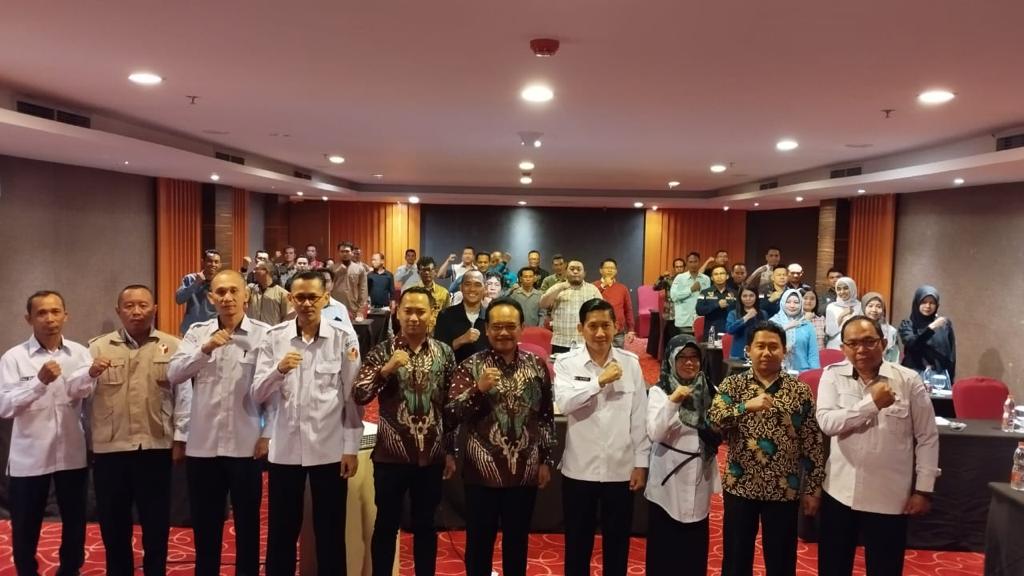 TINGKATKAN LITERASI HUKUM, BAWASLU KOTIM LAKSANAKAN RAKOR SOSIALISASI PERBAWASLU DAN NON PRODUK HUKUM NON PERBAWASLU