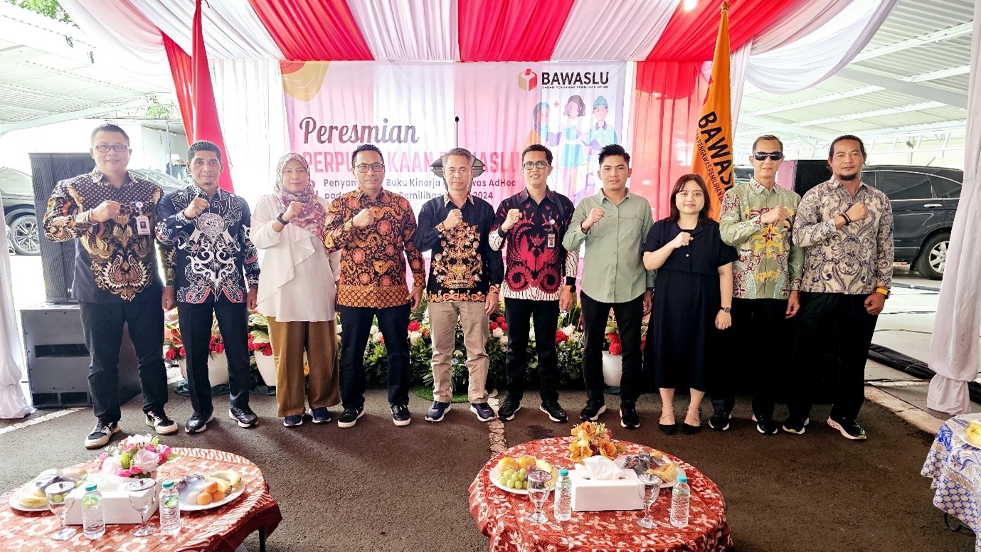 BAWASLU KOTIM HADIRI PERESMIAN PERPUSTAKAAN BAWASLU RI