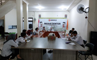 Persiapan Sosialisasi Pengawasan Pemilu Partisipatif, Bawaslu Kotim Adakan Rapat Internal