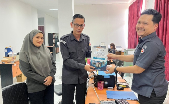 BAWASLU KOTIM SERAHKAN LAPORAN AKHIR PENGAWASAN PILKADA TAHUN 2024 KE BAWASLU RI